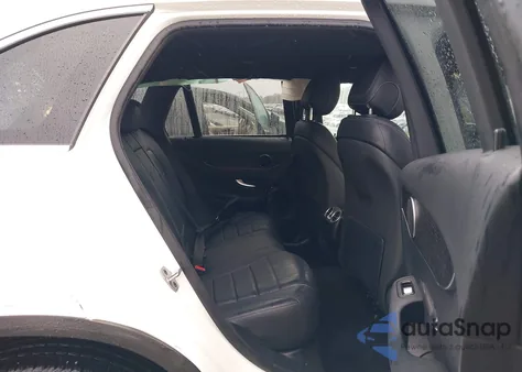 2022 Mercedes-Benz Glc 300 4Matic Suv from USA, damaged, VIN W1N0G8EB6NG118081